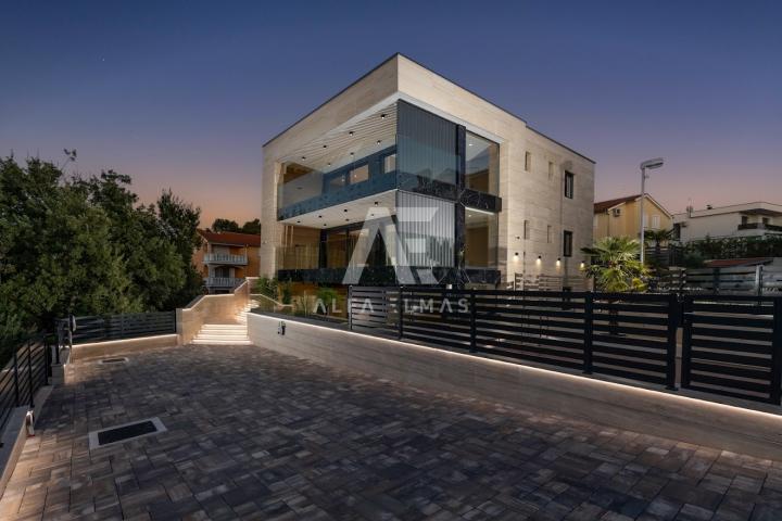 Malinska, newly built, luxurious penthouse in a modern villa, Top Location! ID 110