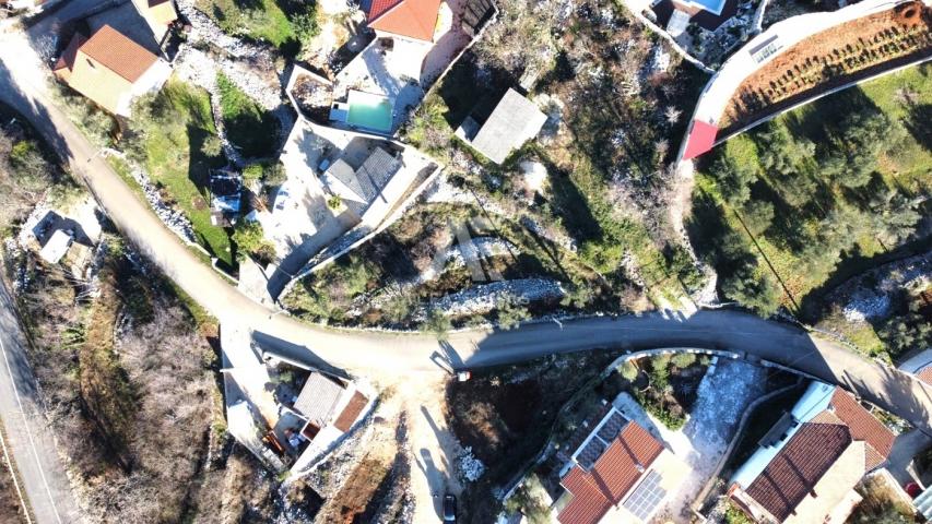 Dobrinj, Umgebung, attraktives Bauland mit Projektdokumentation in ruhiger Lage!! ID 511