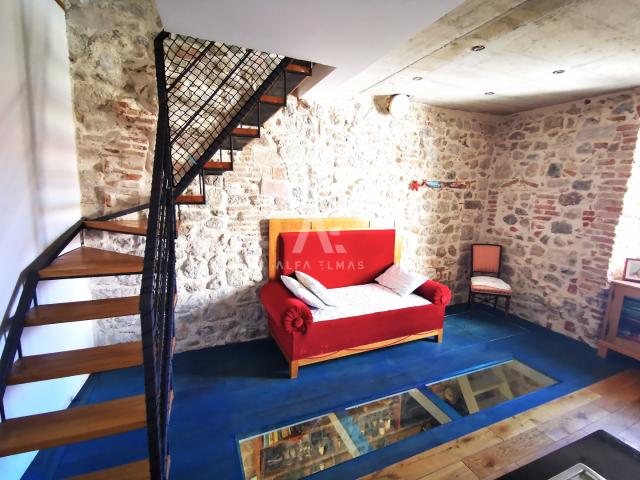 Krk, old town, renovated stone house with a garden and sea view! ID 546