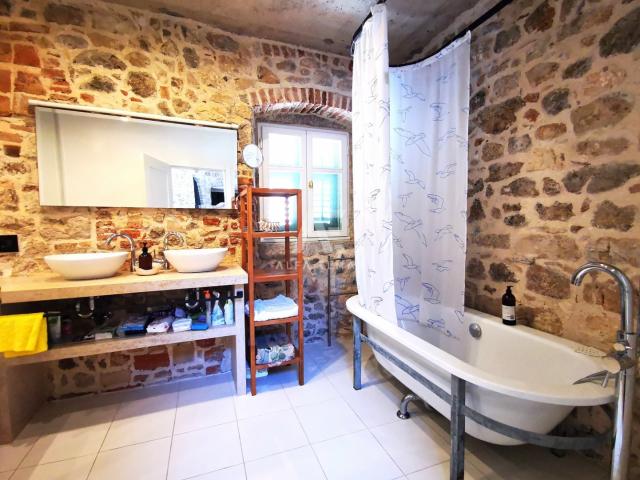 Krk, old town, renovated stone house with a garden and sea view! ID 546