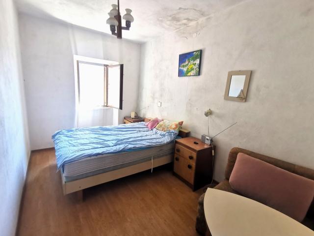 Detached stone house in the center of the city of Krk with a sea view! ID 564