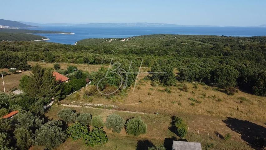 Langzeitmiete eines Hauses in ruhiger Umgebung mit wunderschönem Blick auf das Meer