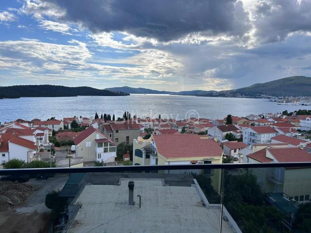 Trogir, Čiovo, novogradnja s 10 stanova, pogled, lift