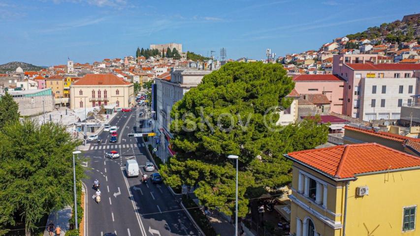 Najam, Šibenik, centar, stambeno poslovni objekat