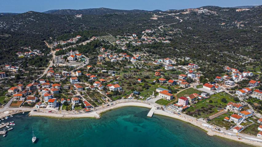 Prodaja, Marina, Vinišće, građevinsko zemljište