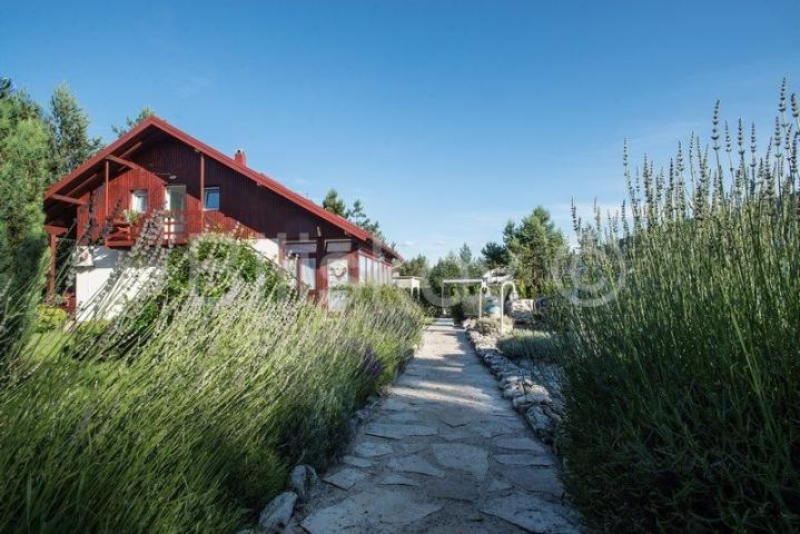 SNIŽENA CIJENA, Manji obiteljski hotel, Plitvice, prodaja