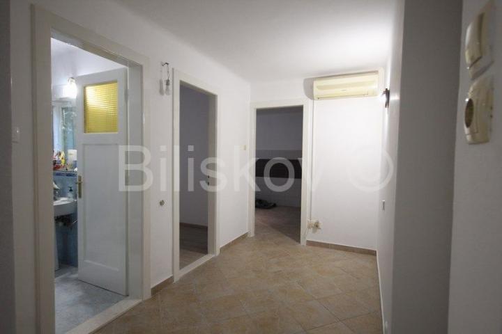 Split, Bačvice, prodaja stan 64 m2, 3 soban