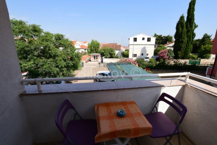 Prodaja, Vodice, dva samostojeća apartmanska objekta