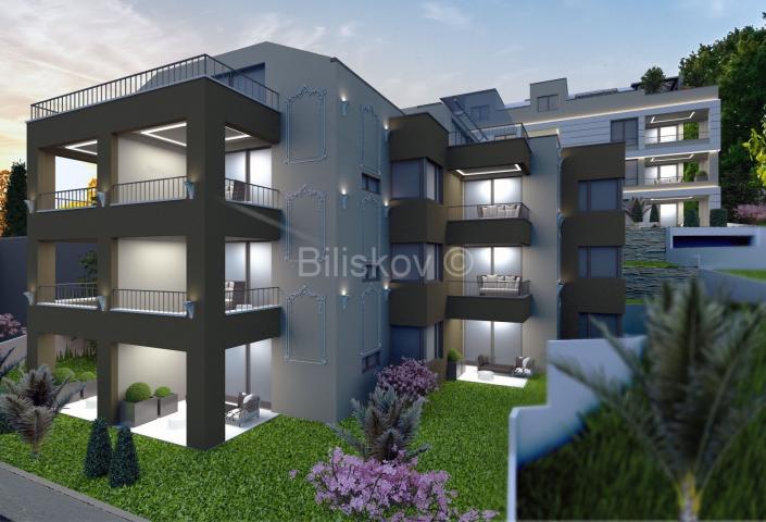 Novogradnja, Opatija, 3-soban stan, 1GPM, vrt 73, 52m2