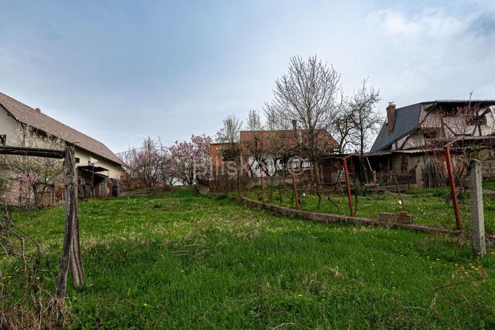 Prodaja, Zagreb, Gornje Vrapče, građ. zemljište, kuća 87m2