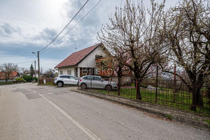 Prodaja, Zagreb, Gornje Vrapče, građ. zemljište, kuća 87m2