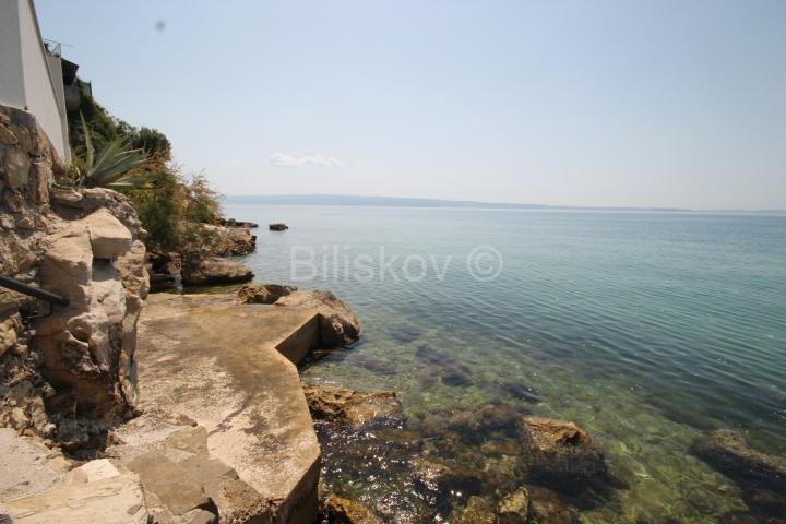 Stobreč, prodaja kuća, direktan izlaz na plažu