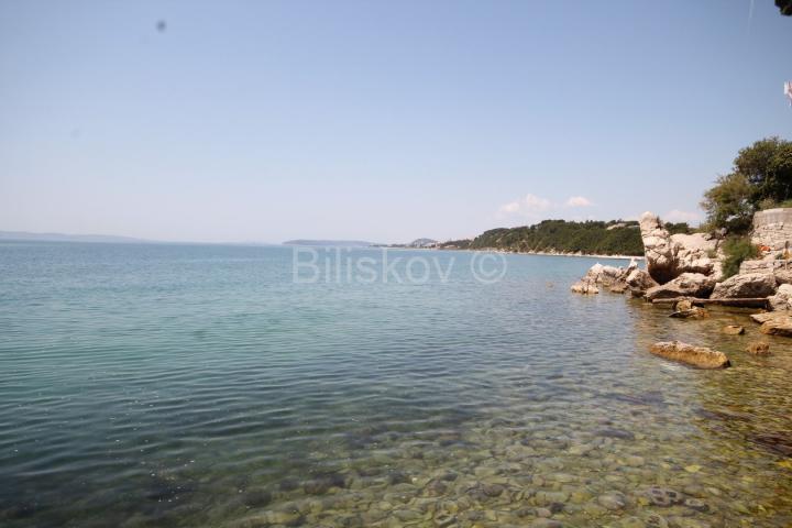 Stobreč, prodaja kuća, direktan izlaz na plažu