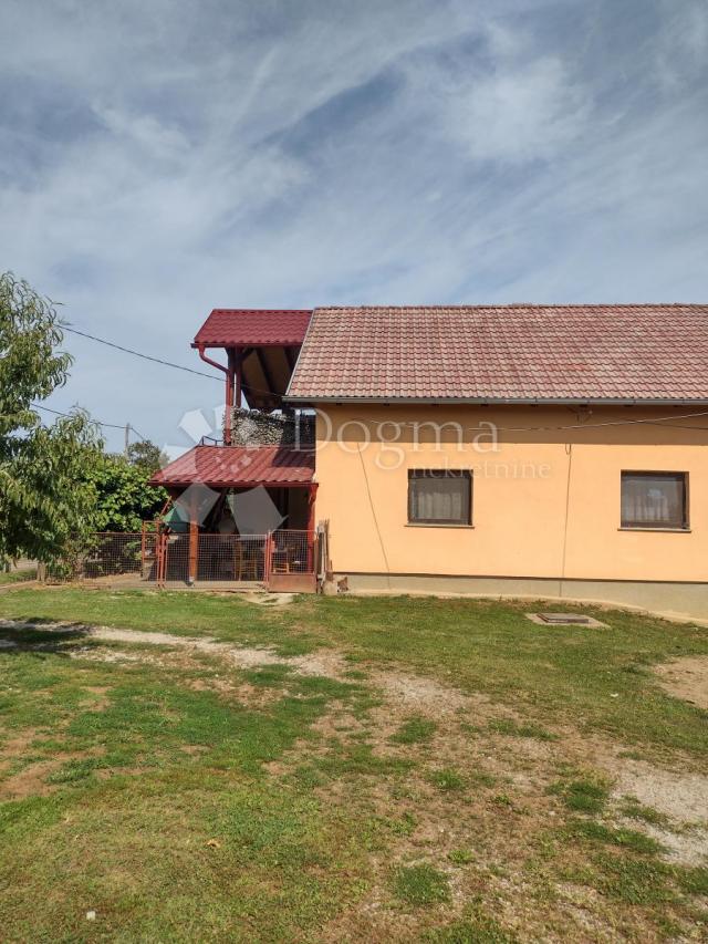 Haus Slavsko Polje, Gvozd, 100m2