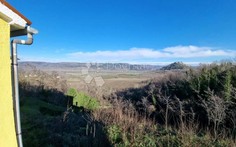 Kuća s prekrasnim pogledom na Motovun