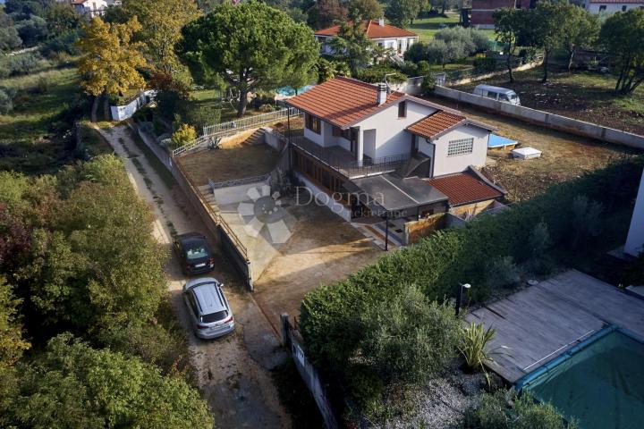 House Kaštel, Buje, 193m2