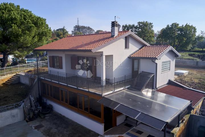 House Kaštel, Buje, 193m2