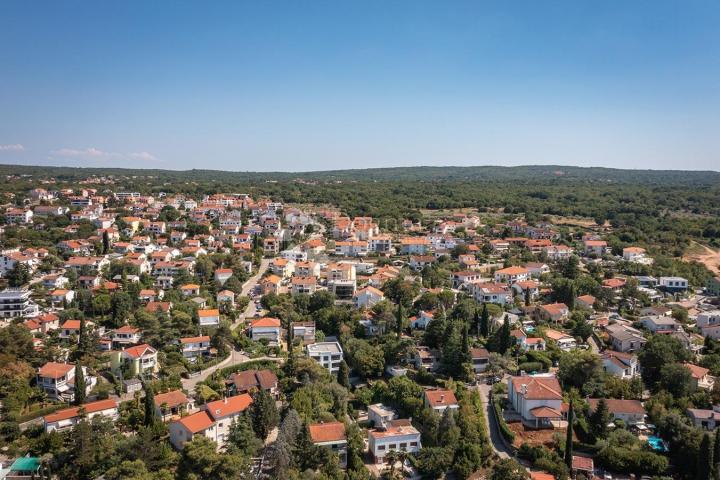 MALINSKA APARTMAN SA BAZENOM 80M OD MORA!