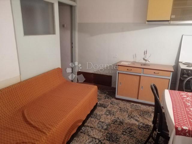 Flat Grad, Šibenik, 61,80m2