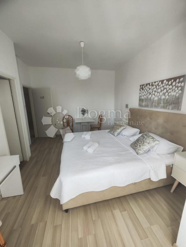 Hotel Vodice, 585m2