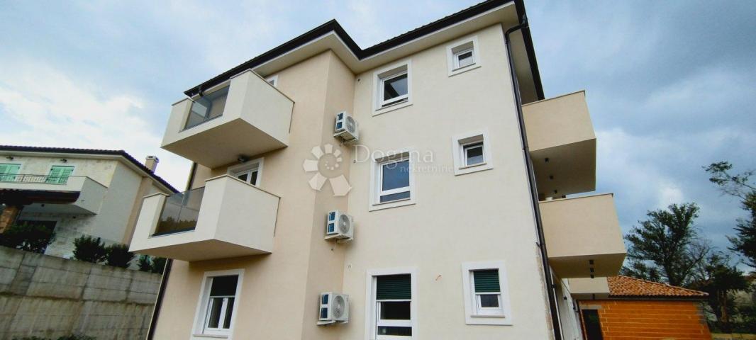 MALINSKA - DVA APARTMANA S OKUĆNICOM