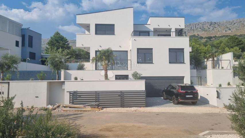 House Podstrana, 243,70m2