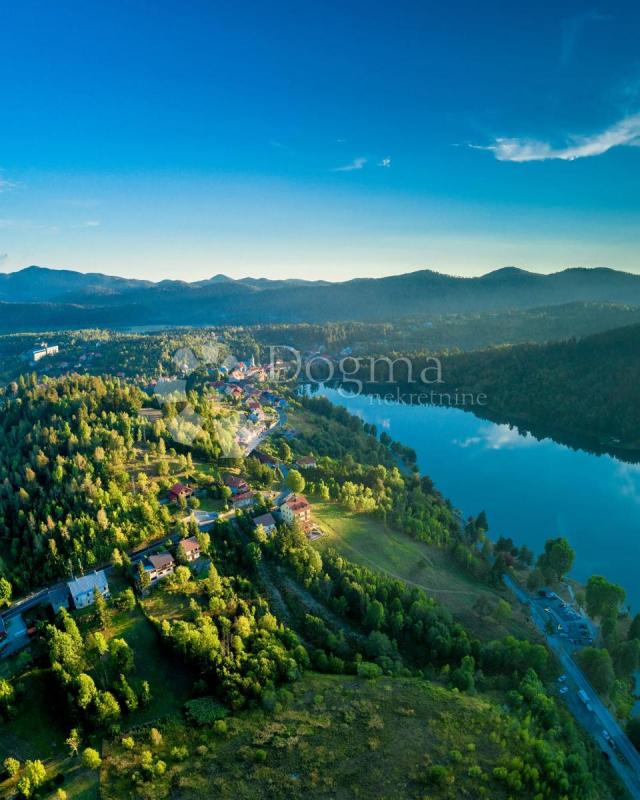 Grundstück Fužine, 18.000m2