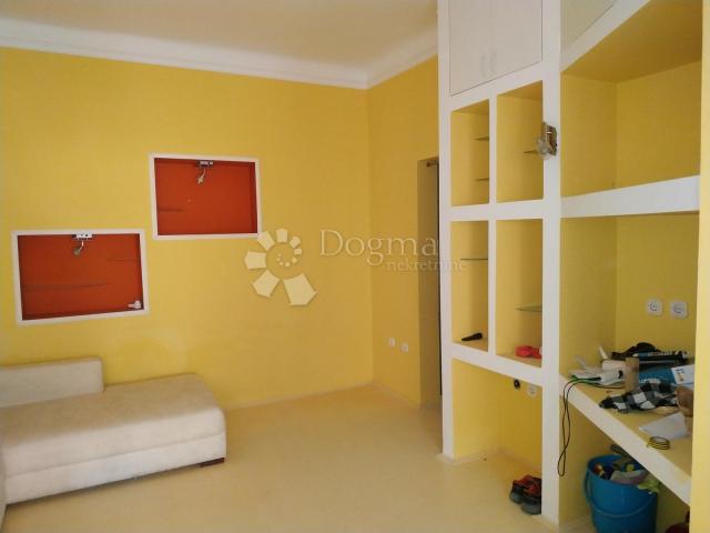 Wohnung Donji grad, Donji Grad, 82m2