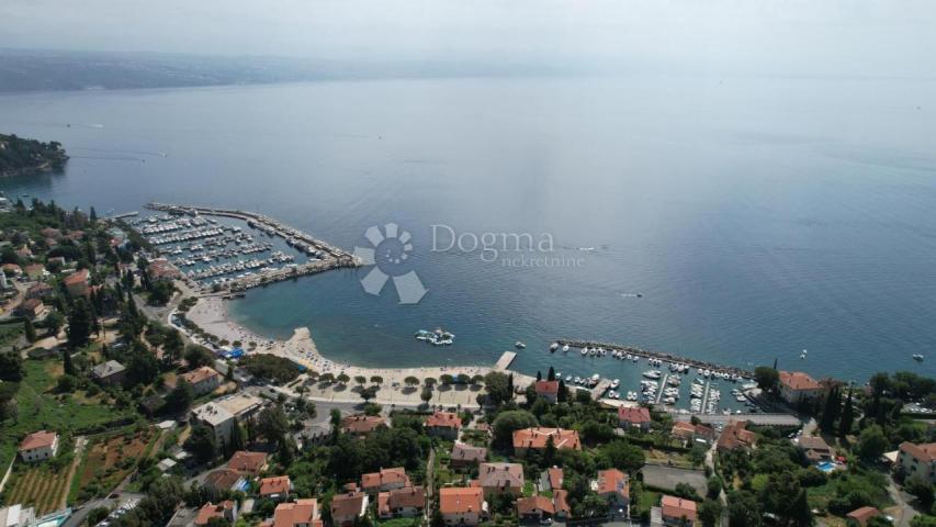 OPATIJA - OKOLICA - ATRAKTIVNO ZEMLJIŠTE S PANORAMSKIM POGLEDOM