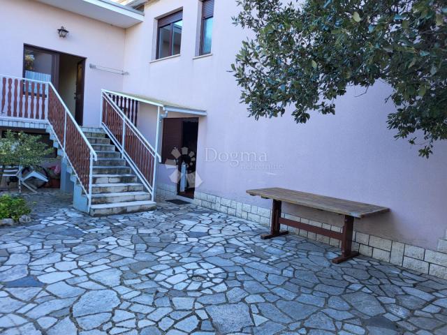 House Jadranovo, Crikvenica, 250m2