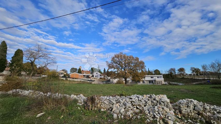 Land Juršići, Svetvinčenat, 980m2