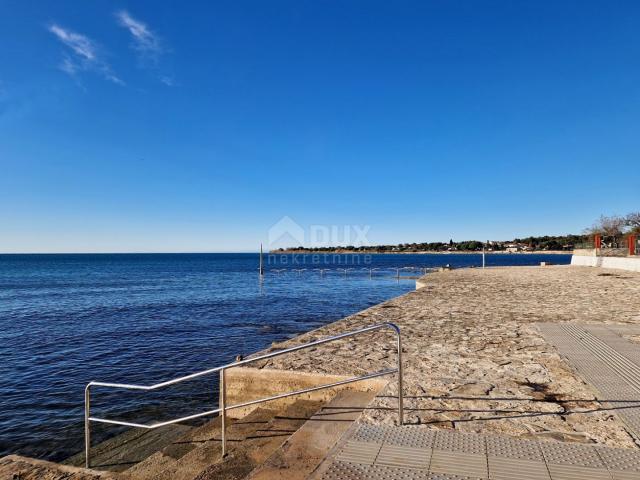 ISTRIEN, NOVIGRAD - Haus am Meer