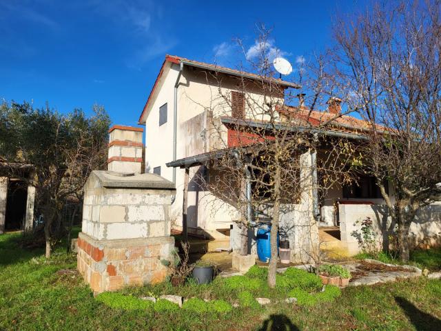 ISTRIEN, KANFANAR - Einfamilienhaus in einem großen Garten