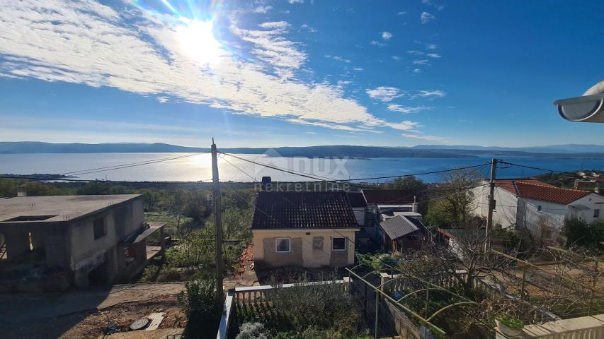 CRIKVENICA, Apartmenthaus voller Potenzial, Aussicht, Garten