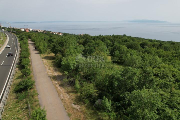 RIJEKA, ZAMET, DIRACJE - Grundstück 3320m2 direkt neben der Autobahn für Werbung (Jumbo-Plakate)