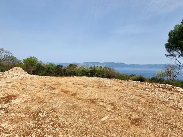 ISTRIA, RABAC - Investment land with building permits and a sensational view