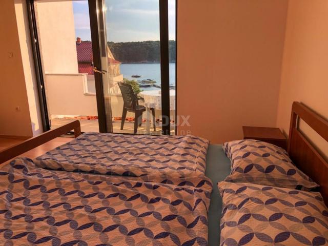 RAB ISLAND, PALIT - Apartment house 30 m from the sea