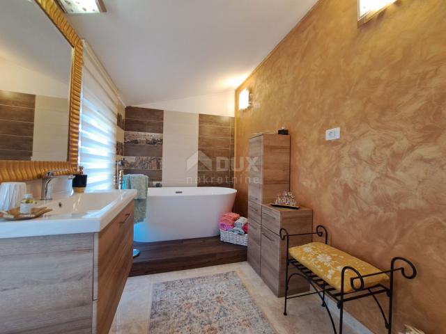 OPATIJA, KASTAV - Vila/kuća, 260 m2 s pogledom, na parceli od 1600 m2