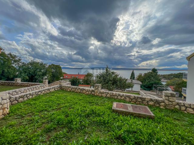 CRIKVENICA, KAČJAK - powerful villa of 800m2, second row to the sea on a plot of 2000m2