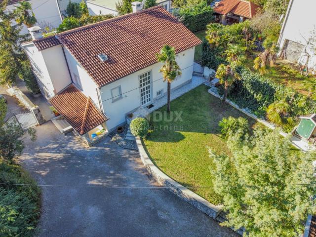 RIJEKA, KANTRIDA - excellent private house 200 meters from the sea with a garden of 1400m2