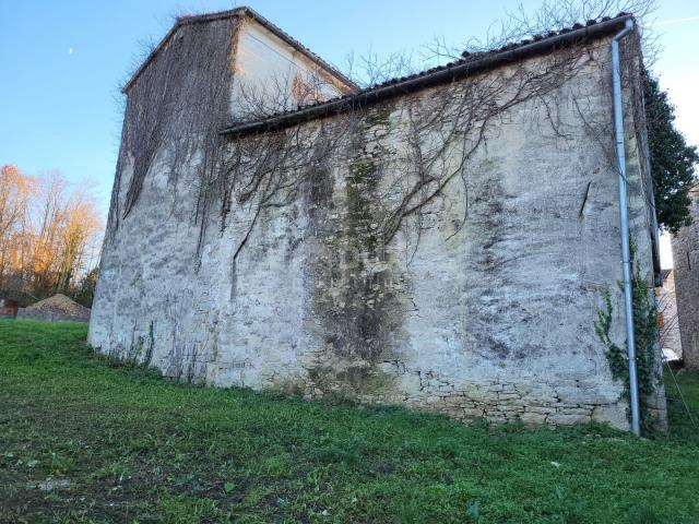 ISTRIEN, MOTOVUN - Freistehendes antikes Haus zur Anpassung