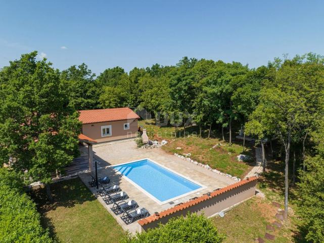 ISTRIEN, LABIN - Alleinstehendes Haus mit Swimmingpool