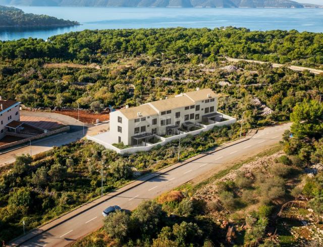 CRES ISLAND, MELIN, 1-Zimmer-Wohnung in einem neuen Gebäude in toller Lage