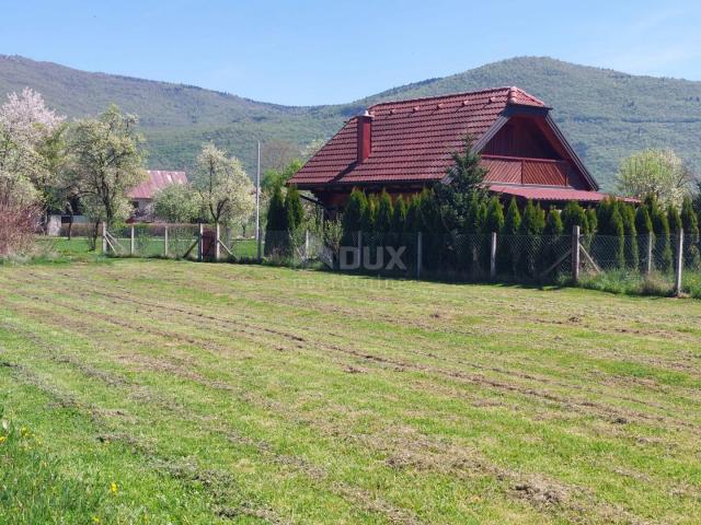 OTOČAC, LIČKO LEŠČE - Haus in der Natur mit Schwimmbad