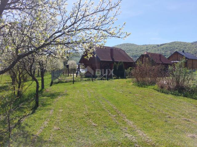 OTOČAC, LIČKO LEŠČE - Haus in der Natur mit Schwimmbad