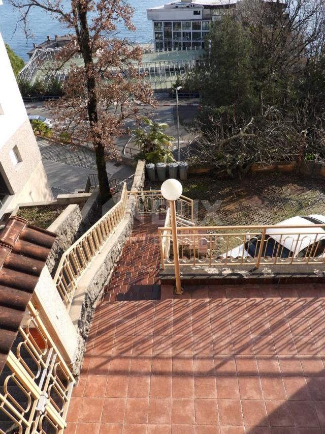 OPATIJA - Wohnung 102m2 DB+3S mit Panoramablick auf das Meer + Garten