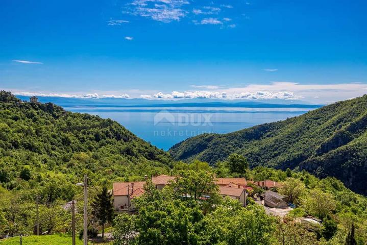 OPATIJA, LOVRANSKA DRAGA - Apartmentvilla 600m2 und Restaurant mit Panoramablick in einer Oase der R