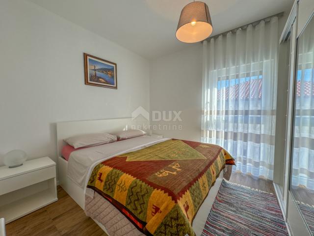 CRIKVENICA, DRAMALJ- Penthouse + stan u novogradnji blizu mora s pogledom, garažom