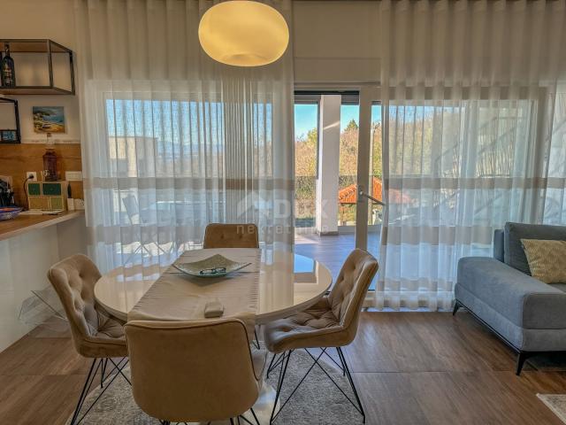 CRIKVENICA, DRAMALJ- Penthouse + stan u novogradnji blizu mora s pogledom, garažom