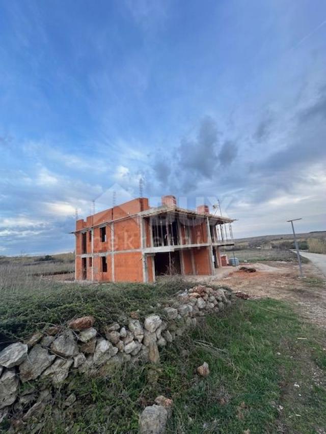 THE ISLAND OF PAG, POVLJANA, 2 bedroom apartment in a superb new building